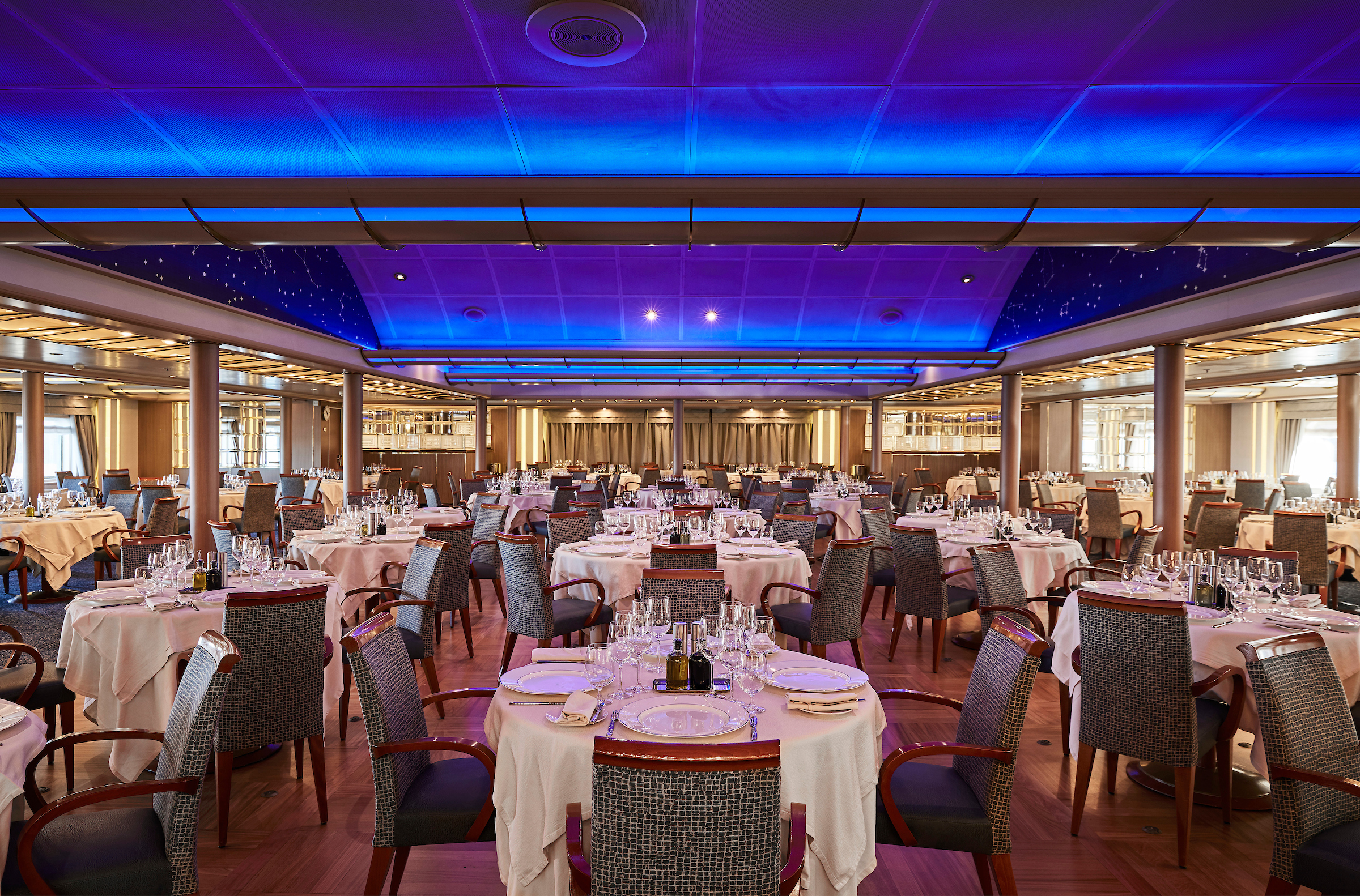 Silversea Cruises - Silver Cloud - The Restaurant 1.jpg